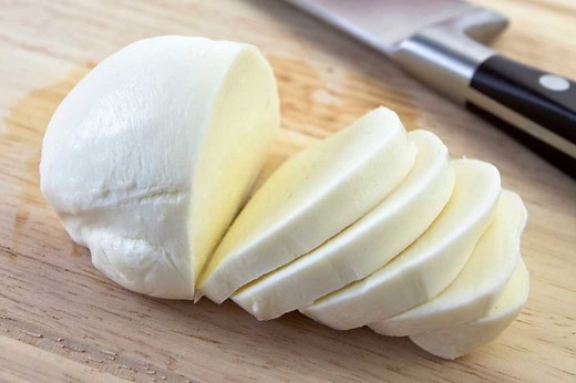 Aprende cómo hacer queso mozzarella casero, es súper fácil y rápido