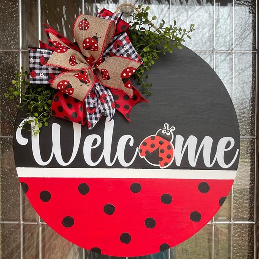 This mesh #wreath was made using a teal color buffalo check ribbon. What color scheme would you choose for your #frontdoordecor #diywreath #wreathmaking #diy | JustWreathinAroundTX