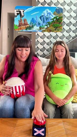 Guess the Game: 99 NIGHTS IN THE WOODS! From Brawl Stars to Roblox with Giada and Mom Nadia!