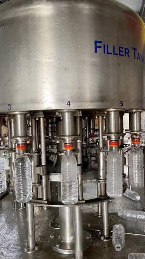 50,000 water bottle making 😳 | Food Hunter