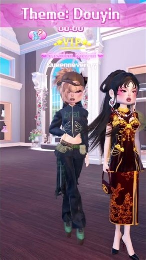 Using a random color palette generator for every single round in DTI!! #dti #dresstoimpress #fyp