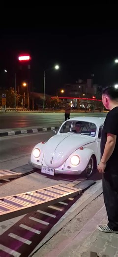 cb customs loading... CB CUSTOMS WORK #cbcustomswork #radikalbugz #radikalbugzhq #lowriders #lowrider #cbcustomswork_kk #cbcustomsofficial #vw #vwbus #vwbeetle #vwbug #vwaircooled #lowlife #kamannghia #ghia #type1 #type3 #type2 #t2 #airmighty #ratlook #Sourkrauts #bus #bulli #vw #aircooled #aircooledvw #vwkäfer #beetle #vocho #fusca