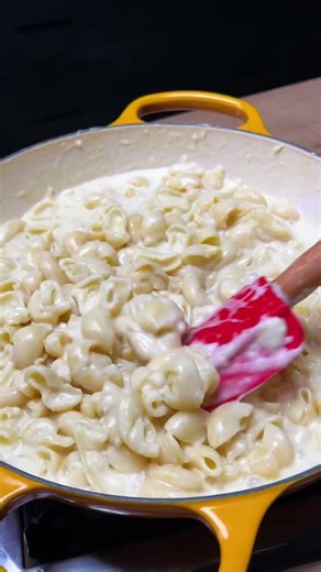Freezer-Friendly Mac & Cheese 🧀 PASTA MEAL PREP SERIES Episode 10. Mac & cheese is one of those ...