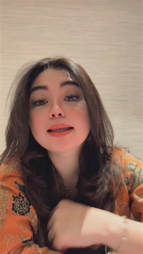 Expressive Hand Gestures with Stunning Visuals