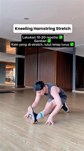 Hamstring Mobility Exercise 🔥A must for those of you who have recurring hamstring (back thigh) mu...