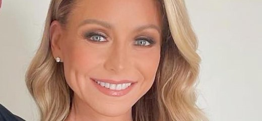 Kelly Ripa Stuns Braless In Birthday Minidress On The Beach