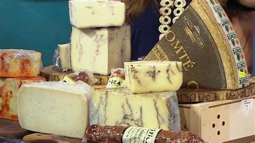 Mini Market at Clematis by Night