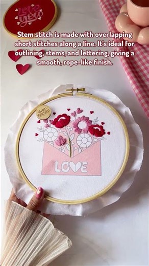 Stem stitch is so satisfying 🤌🏼✨