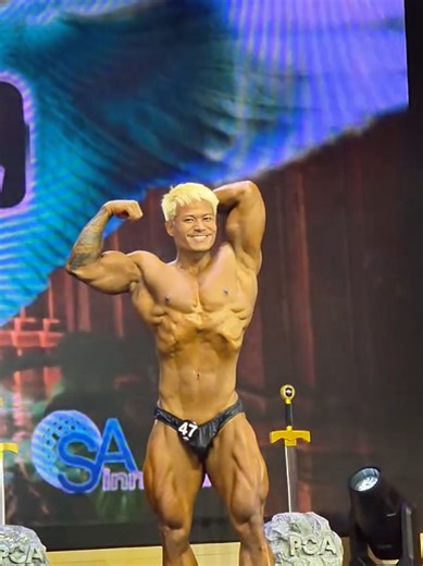 Burmese bodybuilder at PCA Thailand #bodybuilder #bodybuilding #muscle #flex #competition