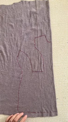 254K views · 11K reactions | Ideas para cortar tela para una simple falda plisada#sewing #fasion #design #patterndraftingtutorial #tips #gradingpatterns #fblifestyle #papahany #viralvideos | PapaHany | Facebook