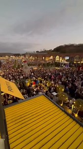 And here is that switch on moment 🎄🎄❤️ | Fox Valley