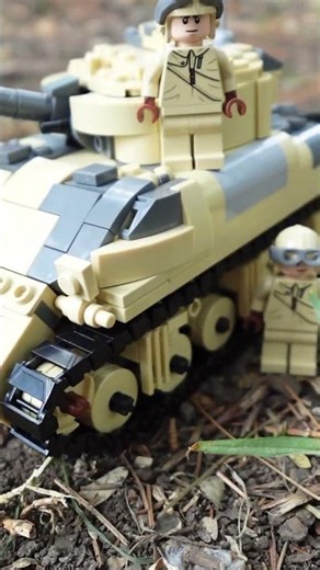 LEGO WW2 Sherman M4A1 Tank