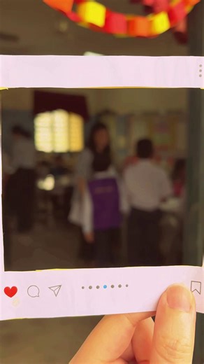 The way a child views the world isn't fixed, it's learned. Think of it as a frame- it has the power to turn a simple picture into a masterpiece 🖼️ or leave it an as an unfinished sketch. When a child's frame shifts from fear to empathy and hope, the entire world shifts with them. We are shaping the next generation's frame. This is the heart of what we do at Teach For Malaysia. ❤️ | Teach For Malaysia