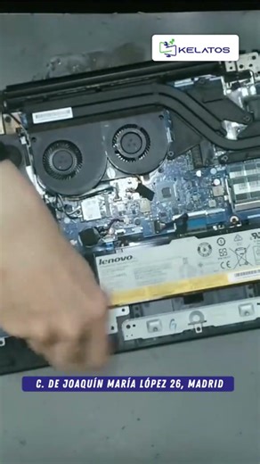 Lenovo Y70が充電しても電源が入らない？🔋 バッテリー交換で解決