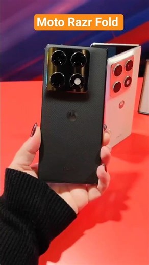 Moto Razr Fold Review – Motorola’s First Big Foldable Unveiled! 📱 CES 2026 #shorts