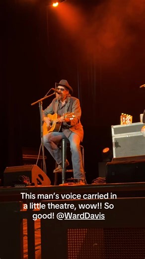 Incredible Acoustic Night at Local Theatre