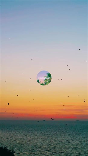 Desert Island | Chillout Lounge Relaxing Calm Deep House Music 2025 Feel the heat with some chillout deep house music. Enjoy the haze of summer sun, balmy breeze, deep bass and chill beats all in one. Another original deep house mix from Chilled Lounge. 🎧 Chillout Music📍 UK ✏️ 100 % Original 🤚 No AI Founded in 2022, Chilled Lounge is a UK-based original music brand, producing high-quality electronic music made by our in-house producer. Welcome ✌️ Find your perfect easy-listening, feel-good mu