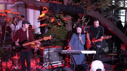 Frandé 法蘭黛樂團-閃電 现场