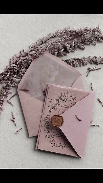 Stunning Mauve Wedding Dress Inspiration