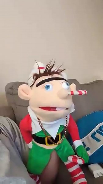 @SMLMovies SML Movie Jeffy The Explorer. Jeffy meets Dora for the first time & absolutely freaks