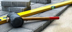 Putting Down Patio Pavers | DoItYourself.com