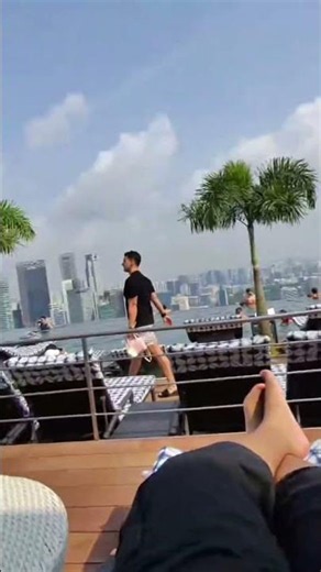 Marina Bay Sands in Singapore Infiniti Pool