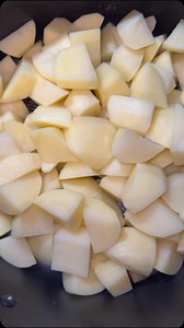 1M views · 31K reactions | We all know this as Salisbury Steaks or Saulsbury Steak, either/or it tastes so good❣️I hope everyone has an awesome night❣️#putGodfirstinallyoudo #naturalbeauty #foodie #love @highlight  | Sonja Collins | Facebook