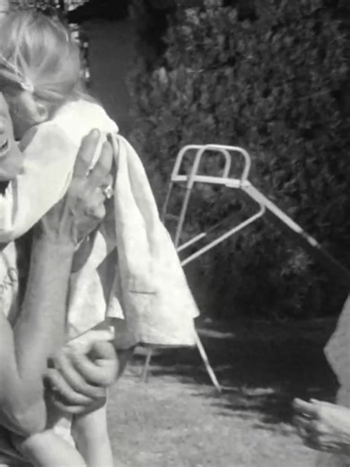 Best scene from M*A*S*H 4077 - Comedy of War 70-80s #MASH #mash4077 #4077 #War #WWI #oldwar #Comedy | Join us: https://www.facebook.com/groups/772465791028529 . | MASH Full Episodes