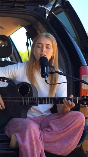 I’m learning to fly 🚀 #tompetty #music #acoustic #acousticcover #singersongwriter