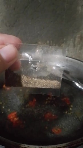 Fishball Sauce Ingredients: 🤎 1 tbsp oil 🤎 1 cup of water 🤎 1 tsp of black pepper powder 🤎 2pcs sliced of red chili pepper 🤎 1-2 tbsp of soy sauce for coloring and flavoring 🤎 2 tbsp white sugar (any) 🤎 1/4 cup of cornstarch flour (mix it small amount of water and gradually pour it in your sauce mixture, while continously mixing it) Until, you get the thickness you want. Thank you for watching and supporting my videos! 🥰 #cookingathome #streetfood #saucerecipe | Mirei Hana