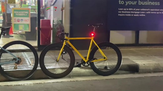 Exploring the World of Bike Messengers and Fixie Culture