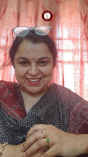 Experiments in basic lessons batches. So happy to see my students enjoying these experiments . Our student of #saverischoolofmusicbypriyarpai Miss Yogitha, singing Dhatu varisai in reverse order | Priya R Pai