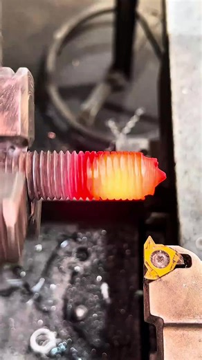 Thread Repair Work Thread restoration using machine tools. Accurate machining for smooth and reliable results. #threading #machining #machine #metalwork #repair