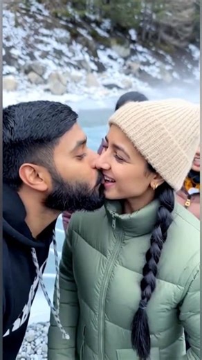 “नदी में डाला कैप्सूल… सब जम गया 😳❄️ #shorts #river