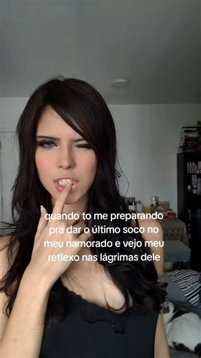 iris on Instagram: "amo, nem tenho namorado kkkkkkkkkkkkkkkkkkkkkkk #explore #explorar"