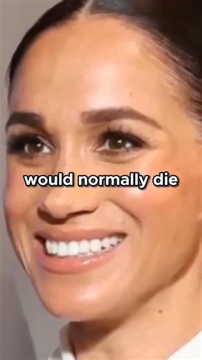 132K views · 851 reactions | were FLASHING the light was bauncing off her PERFECT BLACK HEELS and she had that CONFIDENT PRACTICED smile plastered on her FACE | Celebrity | Facebook