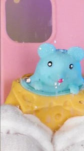 🧀 When Cheese Hides a Secret 😸 The Relaxing Mouse Gadget You’ll Love!