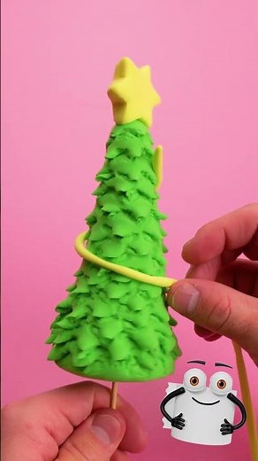 Modeling clay Christmas tree for little artists! 🎨🎄 #christmascrafts