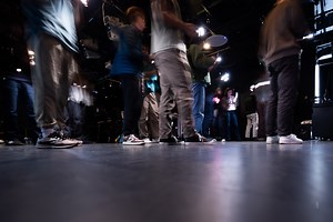 Sounds of science. In a new course, Yale students are using AI technologies to transform natural phenomena into artistic performances. Check out this video — and read more in Yale News: bit.ly/4k444M5 #Yale | Yale University