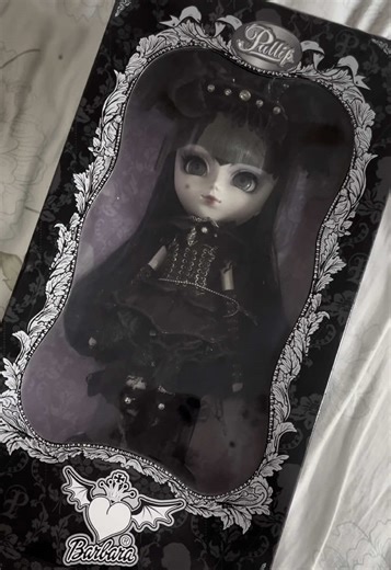 Pullip Barbara Yomi: A Collector's Gothic Doll