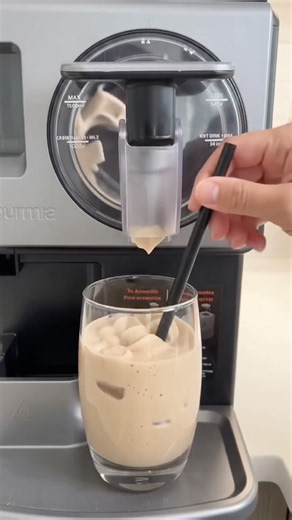 ☕ This 4-ingredient Gourmia soft serve ice capp is creamier, cheaper, and ready in a few minutes