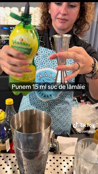 Easy Cocktail Recipe for Party Lovers