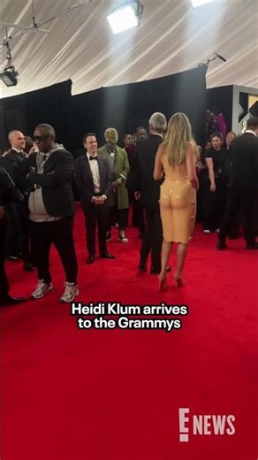 Heidi Klum knows how to make a fashion statement. 🔥 #Grammys #AwardsSeason