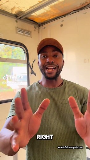 One in a million| Limited edition DAF LF45.160 •Only 210k km or 130k miles only on the dashboard. •Versatile vehicle that can be that can used for: Workshop, Kitchen, Clinic, Hardware Store, etc •It has working winches. •Compressor works •Electricity generator works •Gas system for cooker works •Water system works-gives hot/cold water •All shelves are neat and intact •Shipping is provided globally.#fyp #truck #export #uk2africaexports