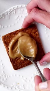 Homemade salted caramel s’mores | Gluten-free and dairy-free