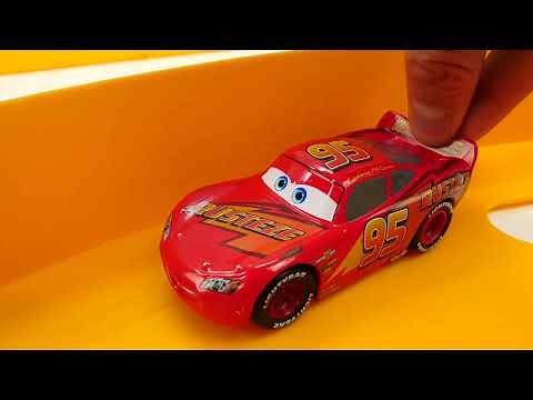 Lightning McQueen Toy Race. Cars and Trucks Playset for kids