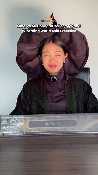 Unboxing สินค้า McGonagall เข้าใหม่ ✨ รุ่นพิเศษสำหรับตลาดเอเชีย ขนาด 1:1 เหมือนในภาพยนตร์ มาพร้อมกล่องพรีเมียมและฐานวางสีทอง เหมาะกับสายสะสมสุดๆ Unboxing the new McGonagall collectible ✨ Special edition for the Asian market with a 1:1 movie-accurate scale, premium box and gold display stand. A must-have for collectors!🧝‍♀️ ##HarryPotter##McGonagall##neverlandcollectibles##cinereplicas#neverlandtoys