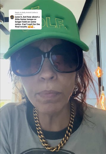 Dolly Parton Collaborates with Linda Perry on New Album