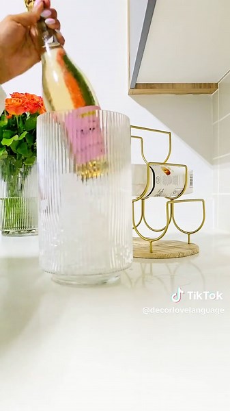 Stylish Home Decor Ideas Featuring Glass Canisters