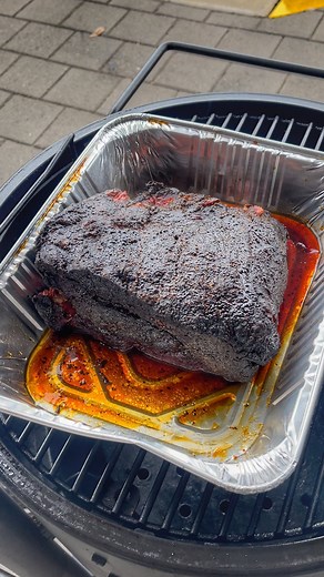 80K views · 1.3K reactions | Awesome day at @harveynormanau Gepps Cross with @oklahomajoes_aus ! Massive thanks to @simon.leonow for having us at his beautiful store. Here’s a snap from what we handed out today! Cherry smoked pulled beef seasoned with Beef Bounce & Steak Shooter! Heaps of happy customers got to taste this! #bbq #okjxlownslow #meat #pulledbeef | Low n Slow Basics | Facebook